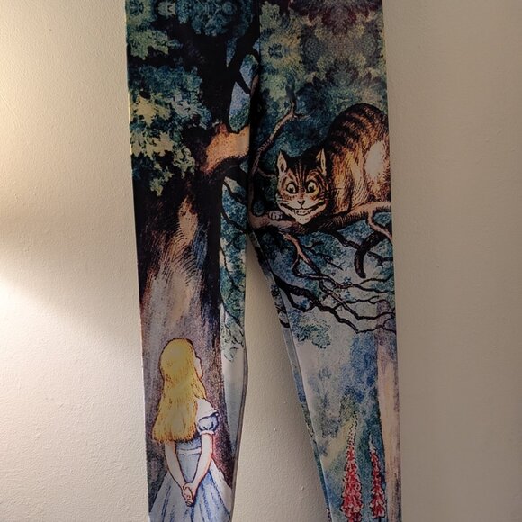 Blackmilk Alice in wonderland Cheshire cat leggings - Picture 3 of 3